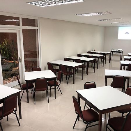 Regis Hotel I Registro  Bagian luar foto