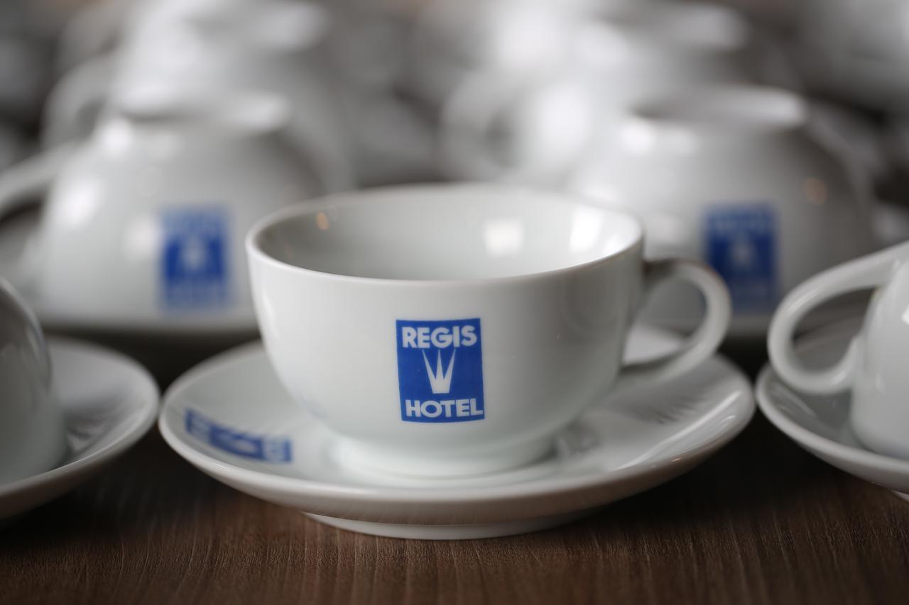 Regis Hotel I Registro  Bagian luar foto